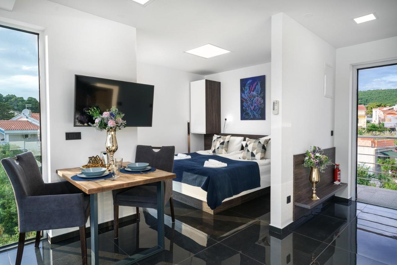Alexandra Apartments Трибунь Екстер'єр фото