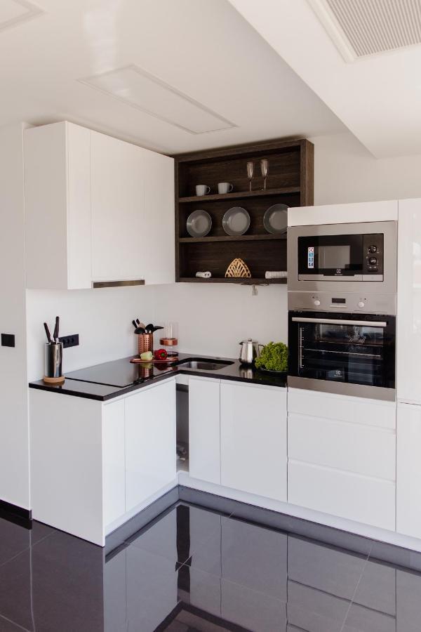 Alexandra Apartments Трибунь Екстер'єр фото
