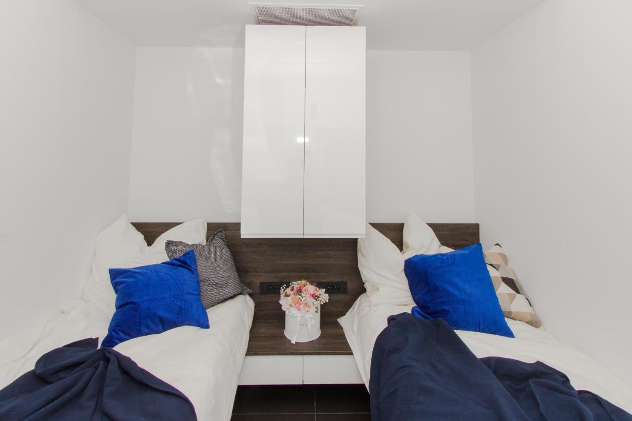 Alexandra Apartments Трибунь Екстер'єр фото
